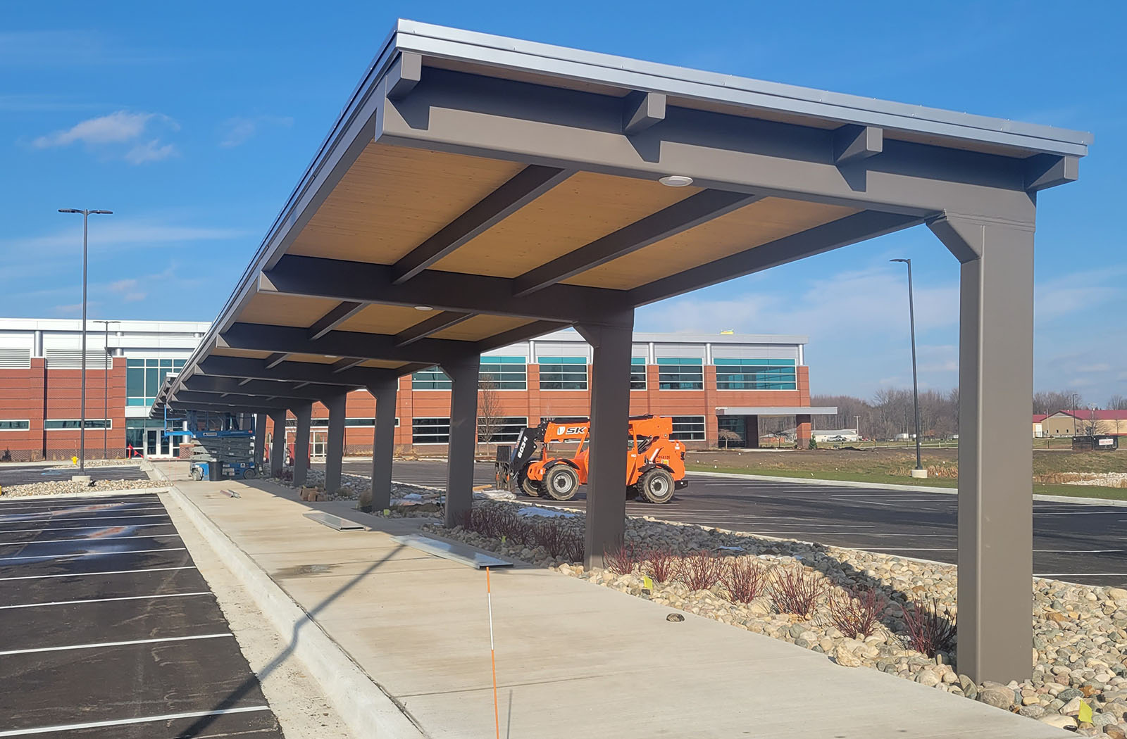 Corporate Campus-xxxxxxc-x-Walkway Covers-Corporate