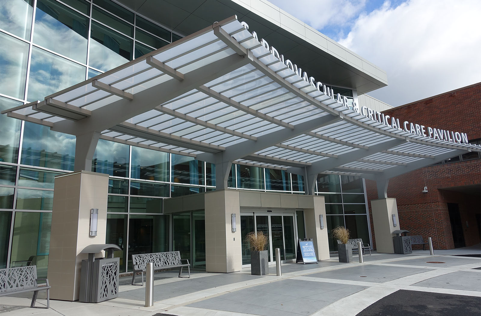 Doylestown Heart Institute-60029c-25x70-Entrance Canopy-Healthcare