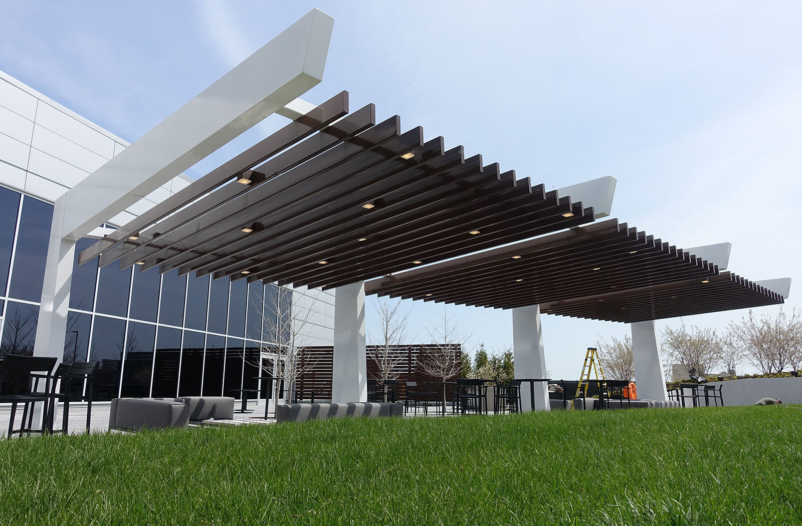 Ford Headquarters-67036a-22x40-Trellis-Corporate