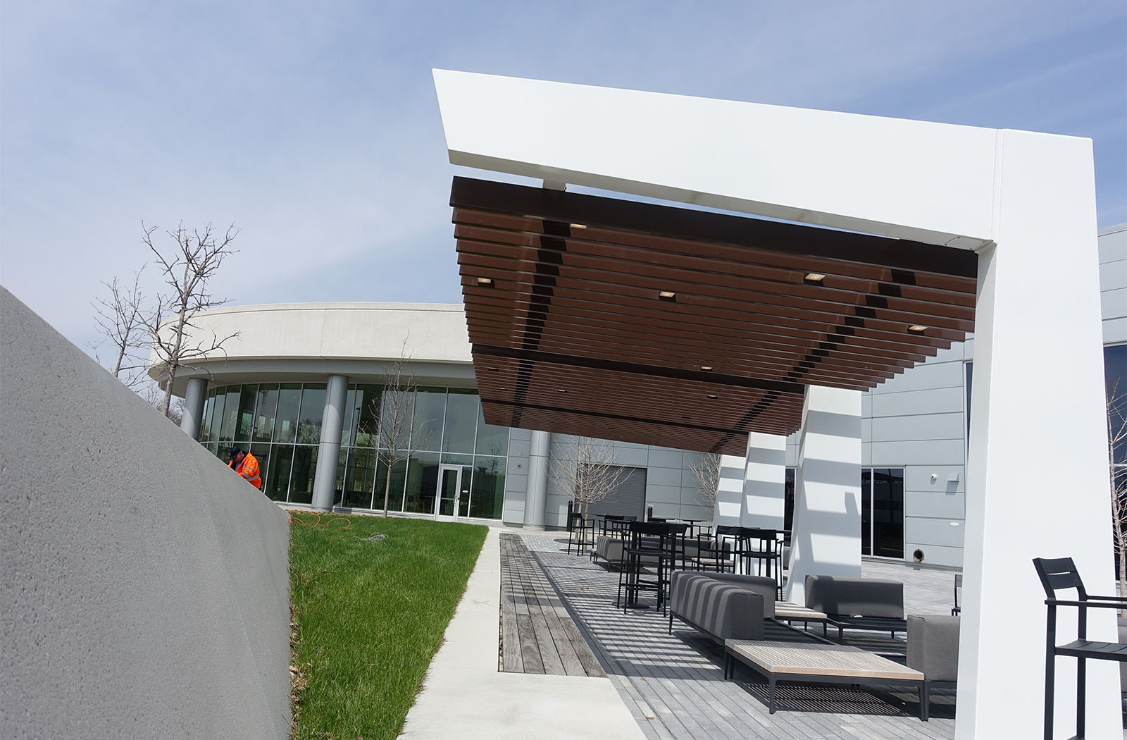 Ford Headquarters-67036b-22x40-Trellis-Corporate