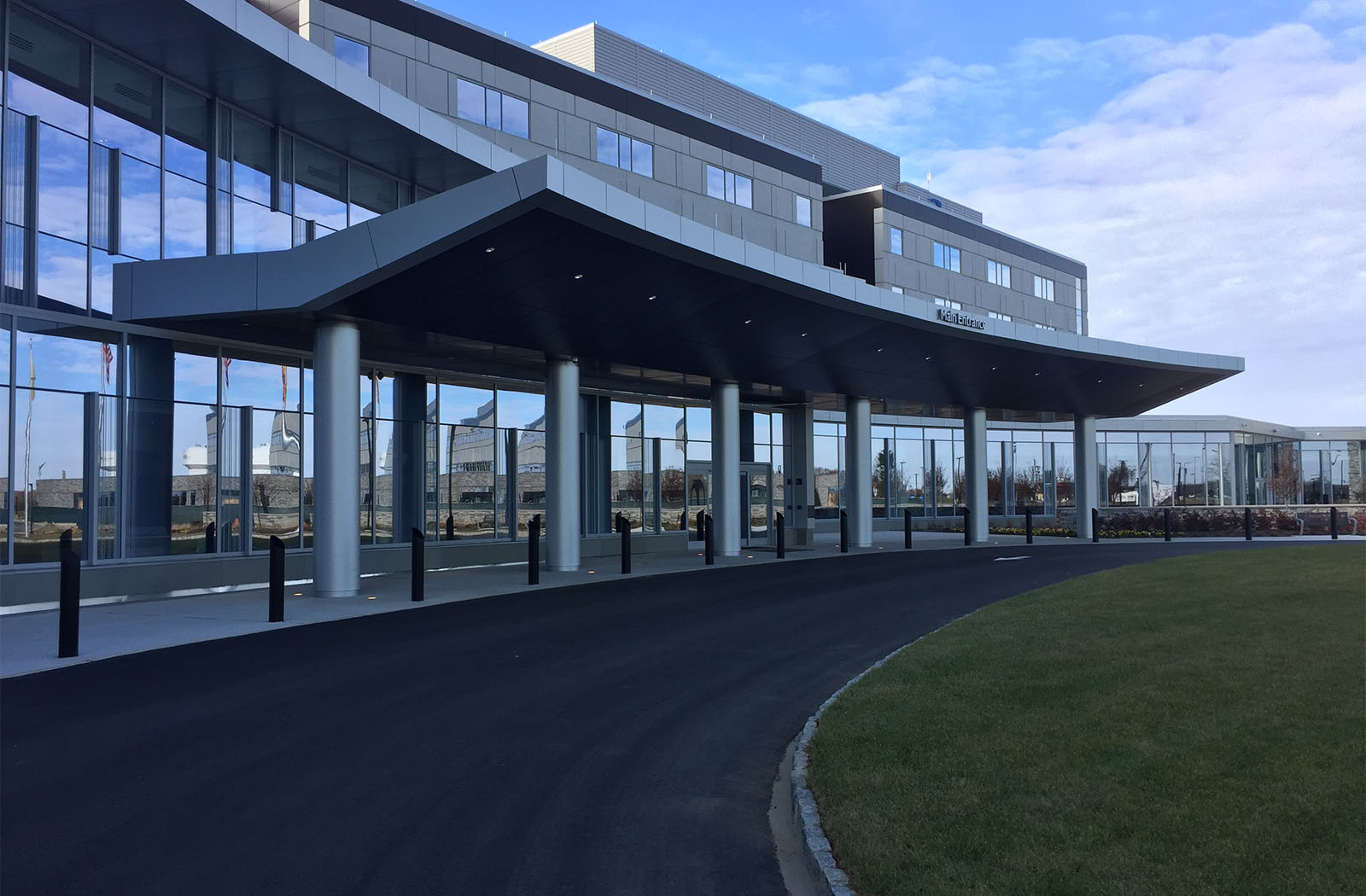Inspira Health-xxxxxxa-x-Entrance Canopy-Healthcare