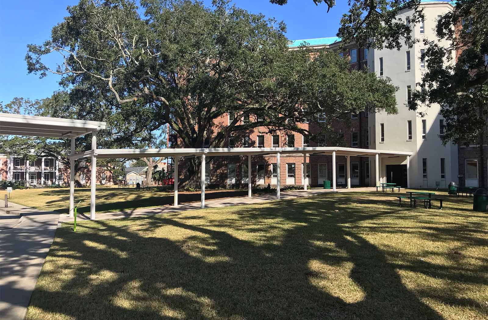 New Orleans Childrens Hospital -xxxxxxb-x-Entrance Canopies-Walkway Covers-Healthcare