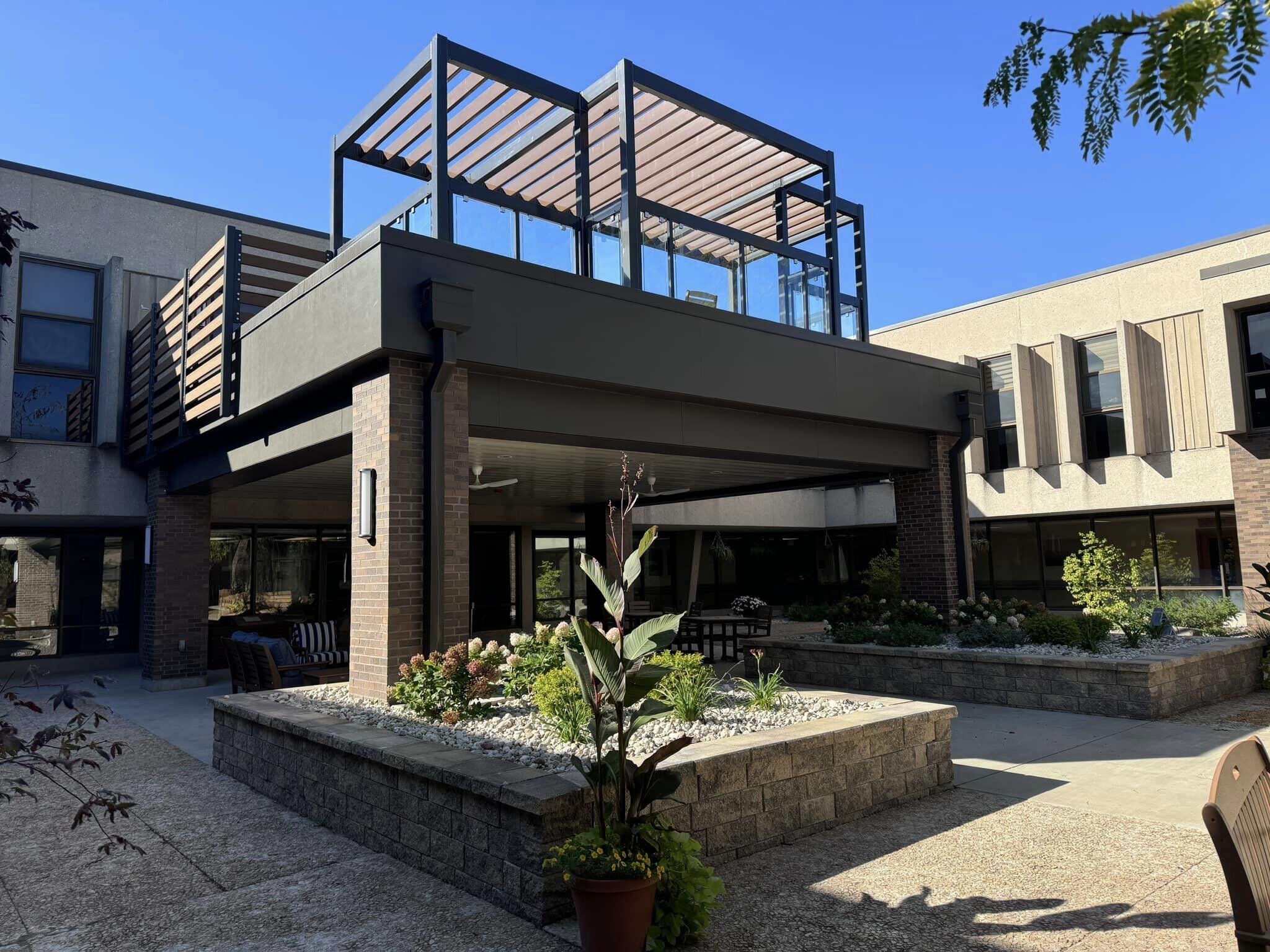 Harbor Haven-76772-x-Rooftop-Senior